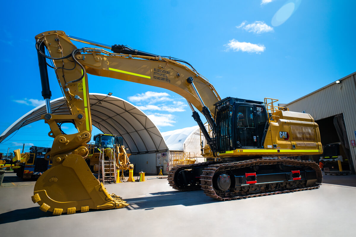 Caterpillar 352 Excavator | EX029